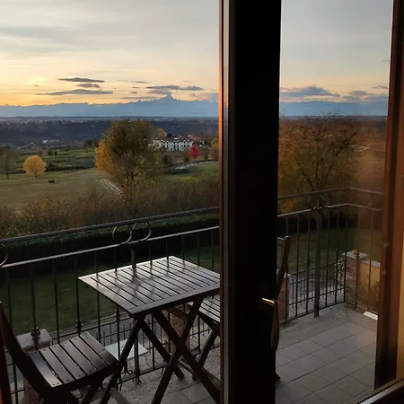 Rosso Di Sera Gasthuis Novello