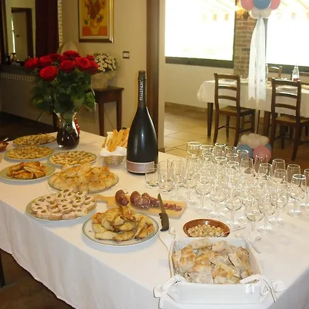 Gasthuis Rosso Di Sera Novello