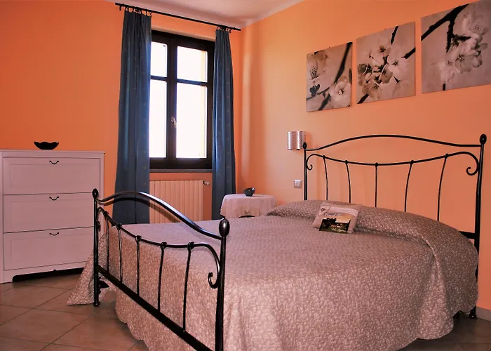 Rosso Di Sera Πανσιόν 3*