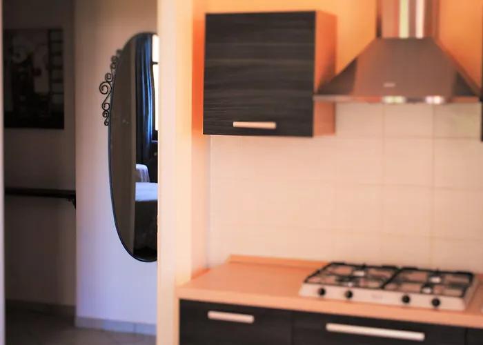 Rosso Di Sera Pensión 3*